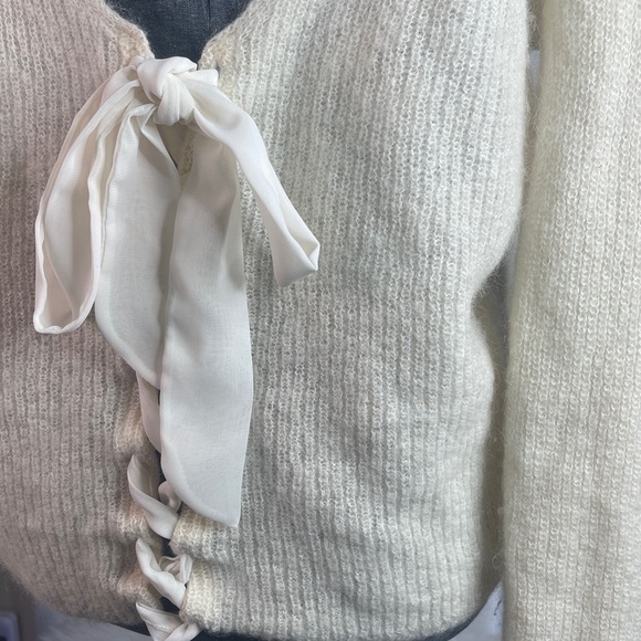 Sézane Cassie Reversible Cozy Cream Women's Sweater - Picture 5 of 8